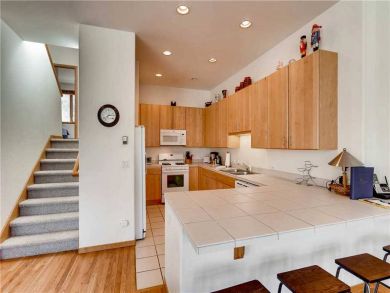 Three Bedroom Ski Vacation Rental One mile from Vail Village